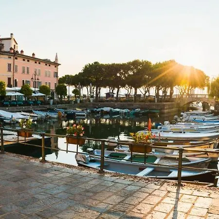 Charme And Relax With Garden And Swimming Pool * Desenzano del Garda